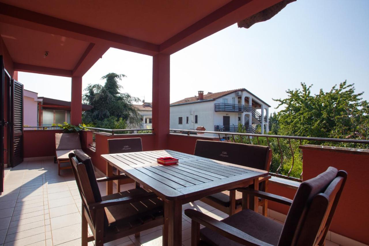 Apartments Banic Poreč Eksteriør bilde